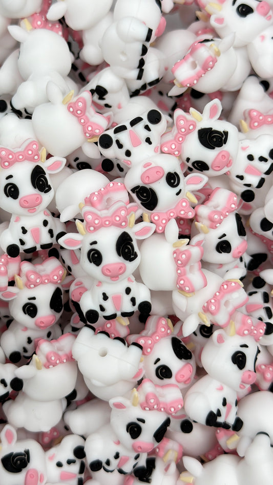 Ms. Moo Focal Bead
