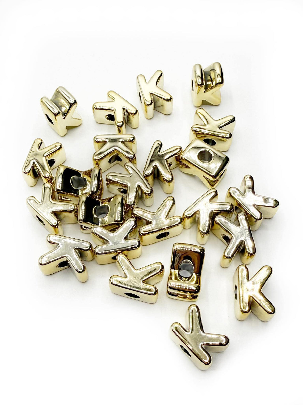 Perles de lettres blanches carrées horizontales de 12 mm 