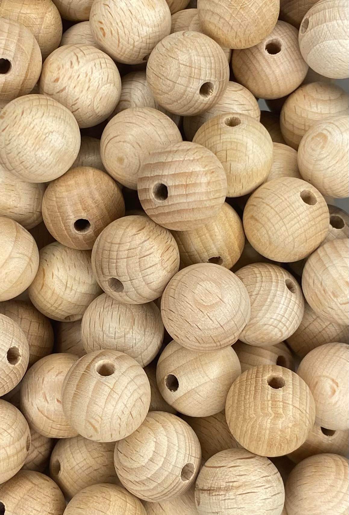 20mm Beech Wooden Round Beads
