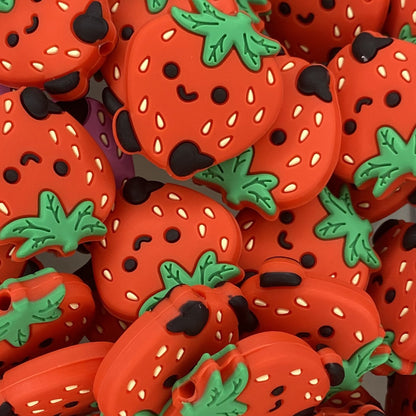 Perle focale joyeuse aux fraises