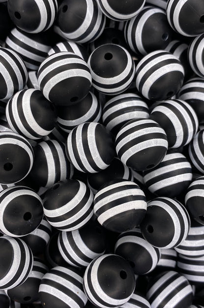Black & White Stripes 15mm Bead